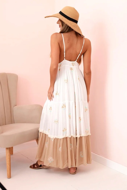 Sukienka z haftem ecru