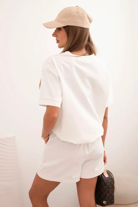 Komplet punto z krótkim rękawem i luźnymi szortami ecru