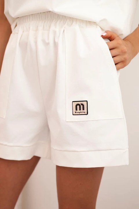 Komplet punto z krótkim rękawem i luźnymi szortami ecru