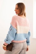 Sweter w pasy z warkoczami na rękawach jasno różowy - niebieski